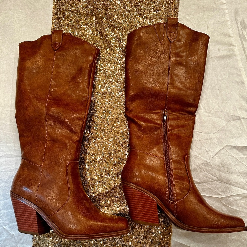 SO® “Tarago” Knee-High Western Boots – Cognac – Size 10 (fits like 9.5)